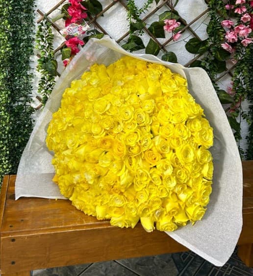 Ramo de 200 rosas amarillas